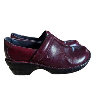 B.O.C. Born Concept Burgundy Clogs Women's 8